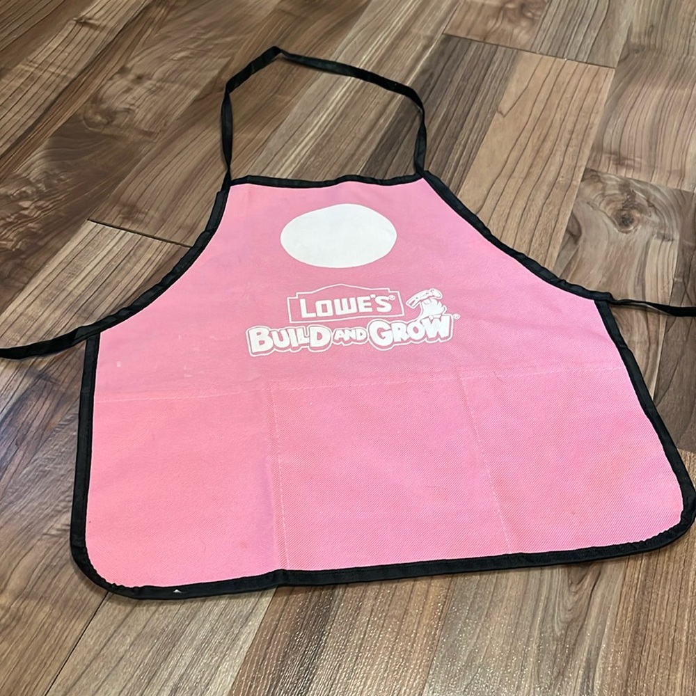 LOWE'S Kids Workshop Pink Build & Grow Apron